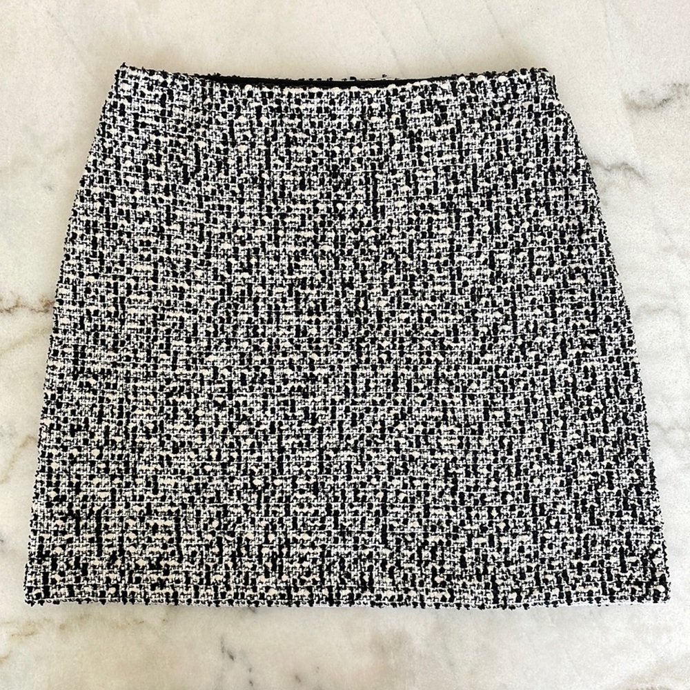 St. John Black and White Eyelash Tweed Skirt